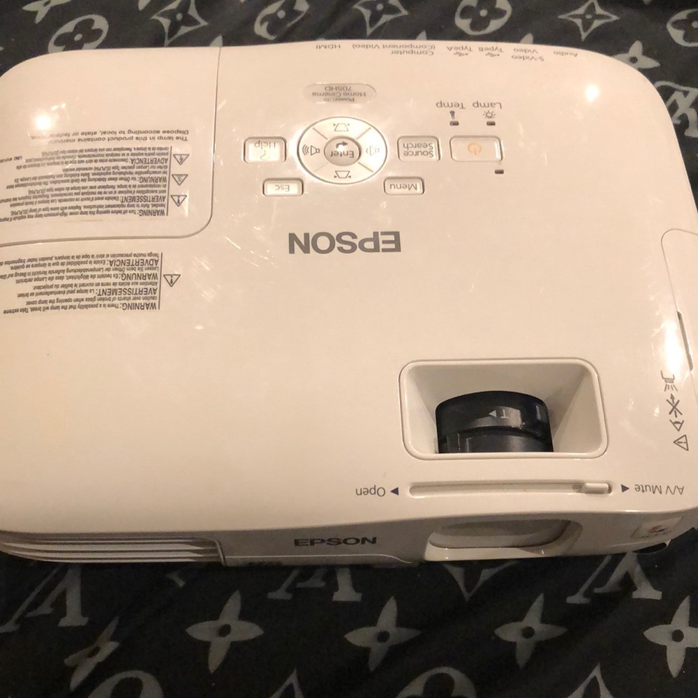 Epson White Projector model:H331A